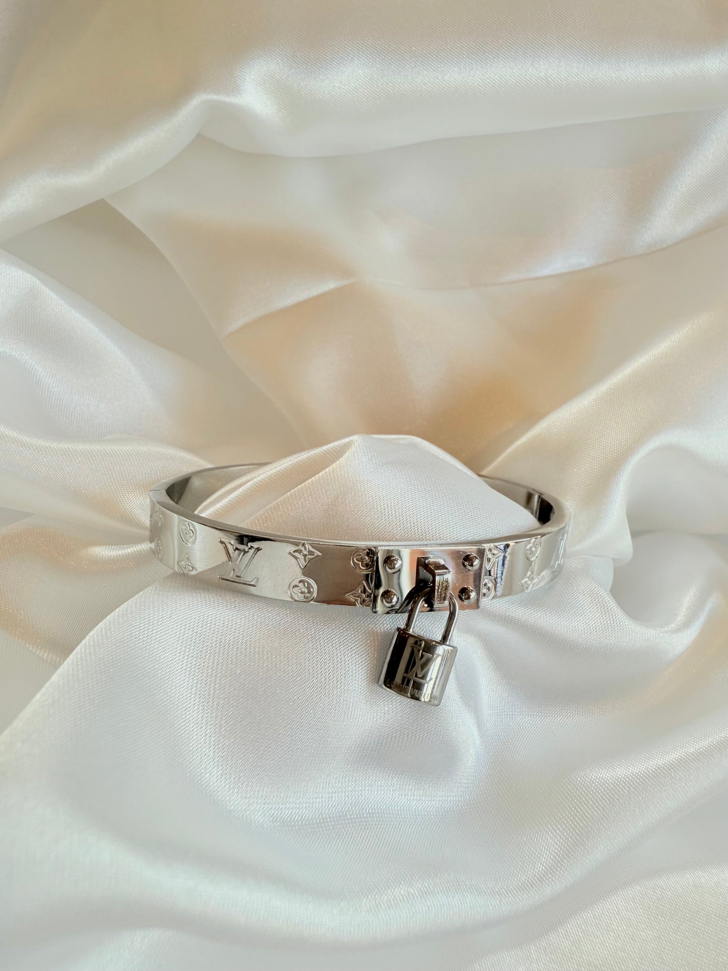 BANGLE COLLECTION
