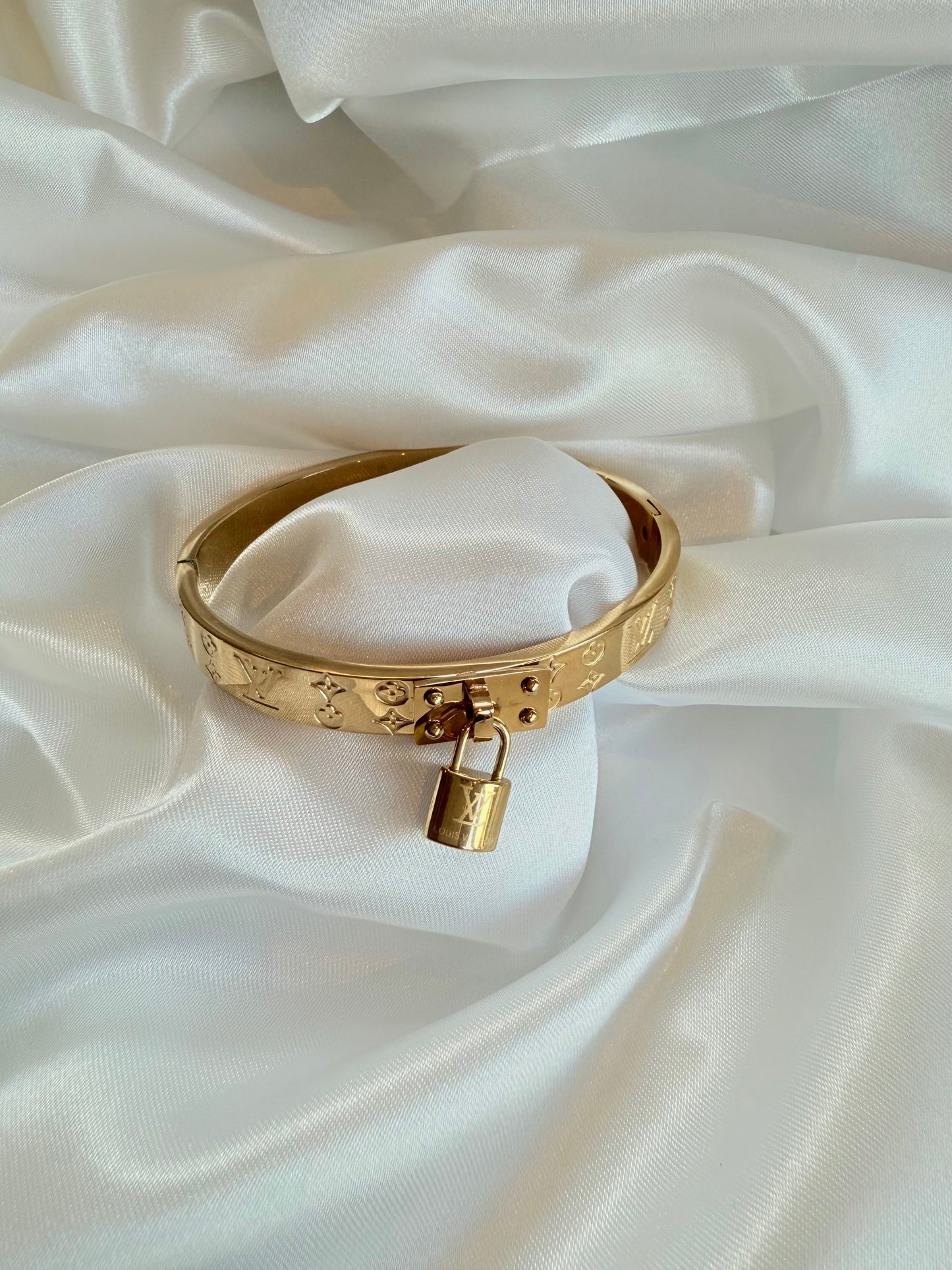 BANGLE COLLECTION